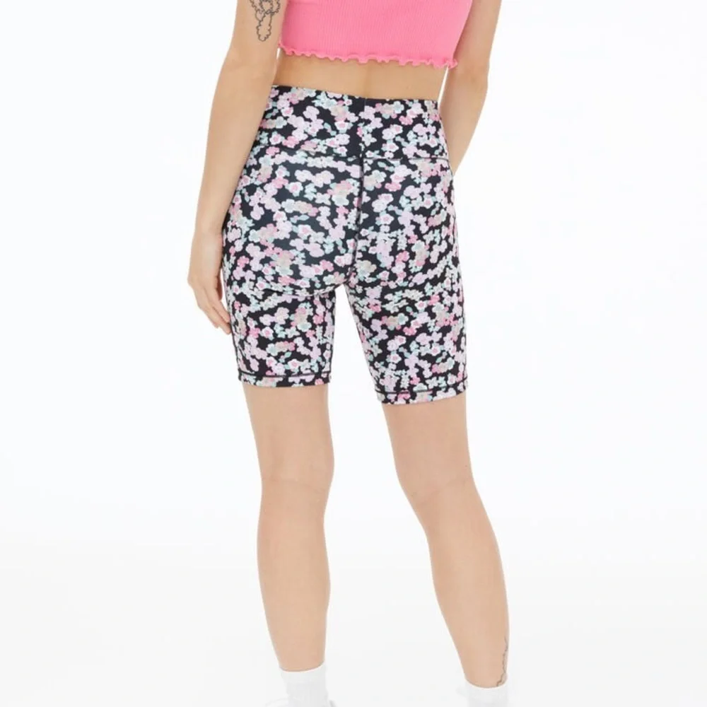 Aeropostale Floral Crossover Bike Shorts - Picture 2 of 7